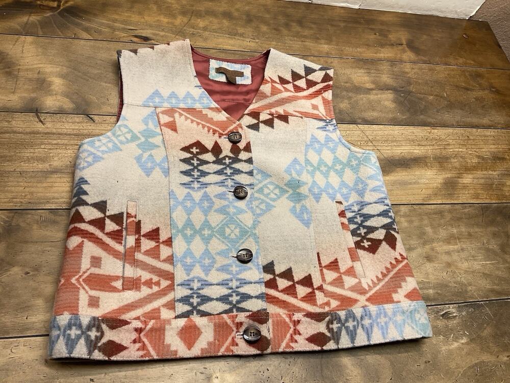 Vintage High Grade Pendleton Virgin Wool Vest Western Aztec Size Large FLAWS